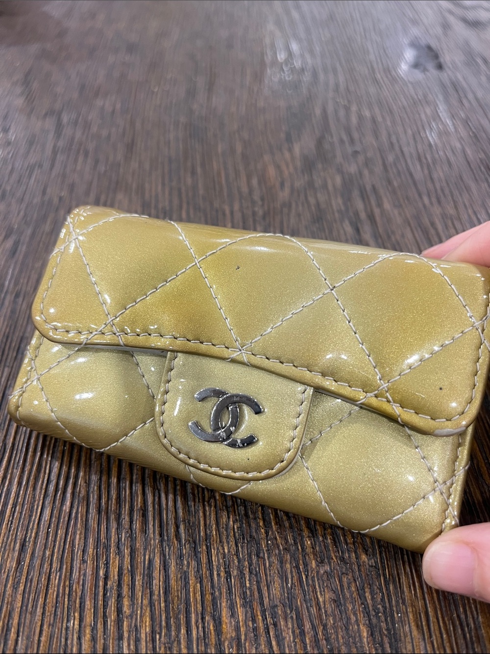 CHANEL Quilted Patent Mini key holder Wallet in Shimmering Olive/gold